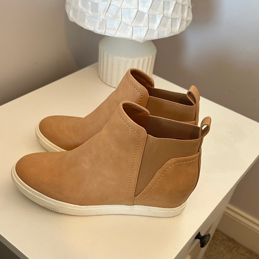 Dolce Vita Light Brown Ankle Booties